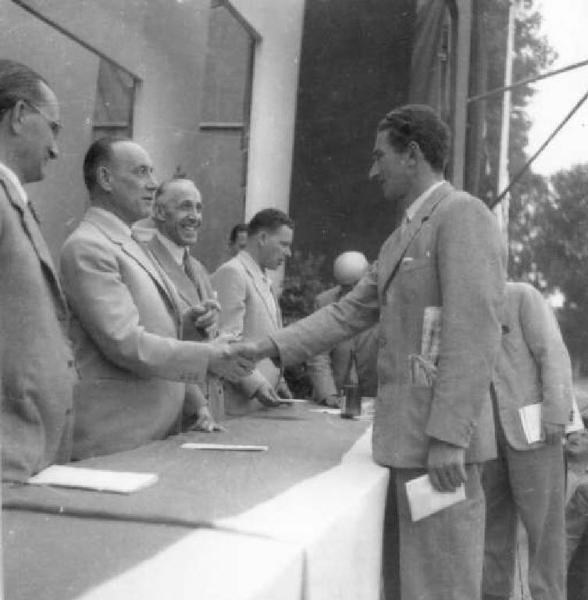 Cremona - Via Mantova - Foro Boario - Fiera agricola - Premio per un allevatore