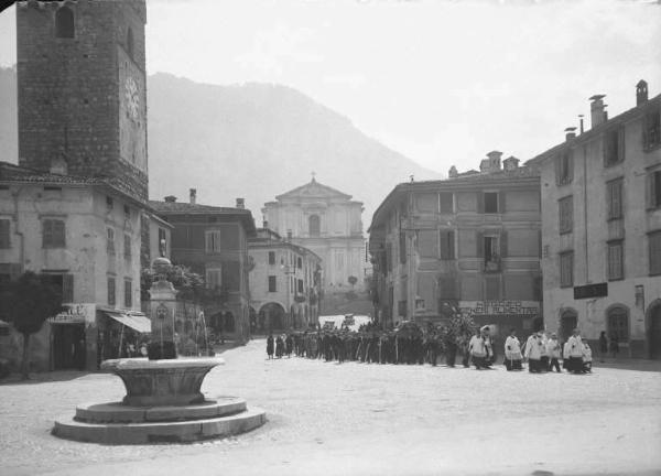 Pisogne - Funerale del Cavalier Tempini - Corteo funebre