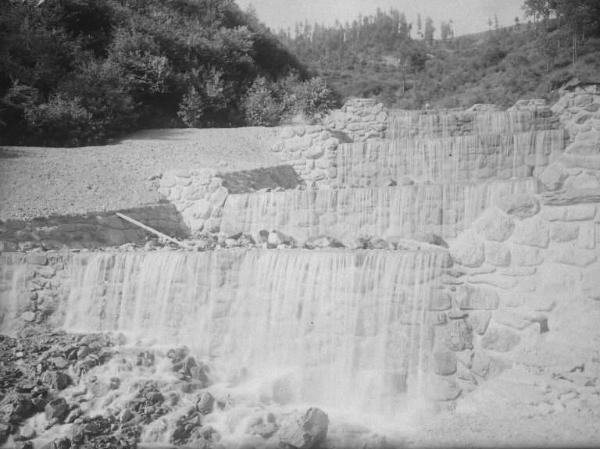 Borno - Torrente San Fiorino - Briglie di contenimento