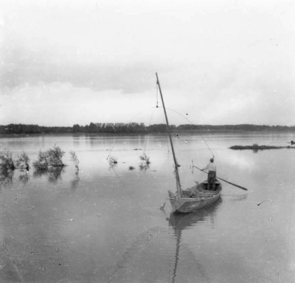 Cremona - Sponda del fiume Po - Pescatori