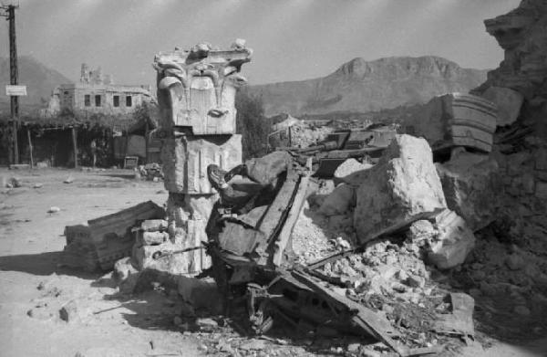 Cassino. Macerie dell'Abbazia distrutta dal bombardamento