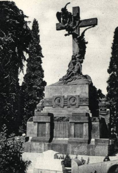 Scultura - Monumento sepolcrale - Edicola Branca - Michele Vedani - Milano - Cimitero Monumentale