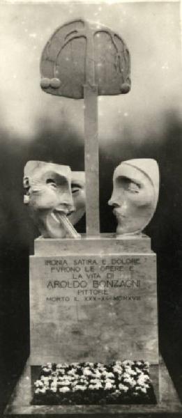 Scultura - Monumento sepolcrale - Monumento Aroldo Bonzagni - Adolfo Wildt - Milano - Cimitero Monumentale