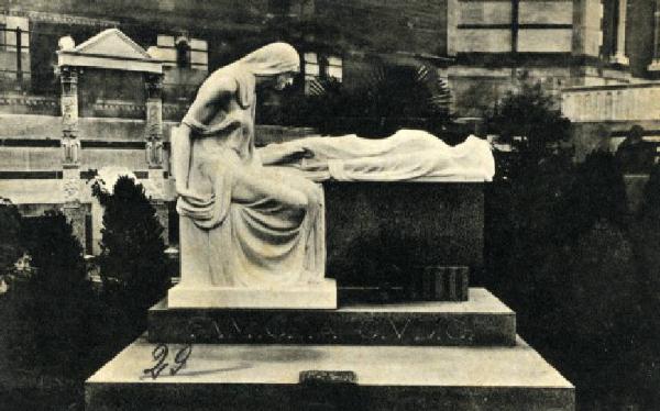 Scultura - Monumento sepolcrale - Monumento Famiglia Giudici - Armando Violi - Milano - Cimitero Monumentale