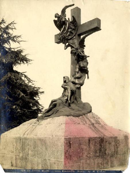 Scultura - Monumento sepolcrale - Monumento Famiglia Barelli - Enrico Cassi - Milano - Cimitero Monumentale