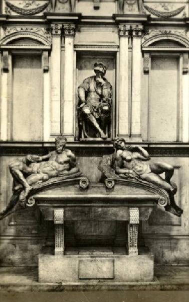 Scultura - Monumento sepolcrale - Sepolcro di Lorenzo de' Medici duca d'Urbino - Michelangelo Buonarroti - Firenze - Cappelle Medicee - Sagrestia Nuova