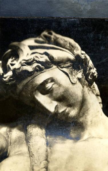 Scultura - Monumento sepolcrale - Sepolcro di Giuliano de' Medici duca di Nemours - La Notte - Testa - Particolare - Michelangelo Buonarroti - Firenze - Cappelle Medicee - Sagrestia Nuova