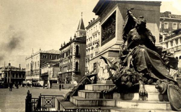 Venezia - Riva Schiavone - Monumento a Vittorio Emanuele II