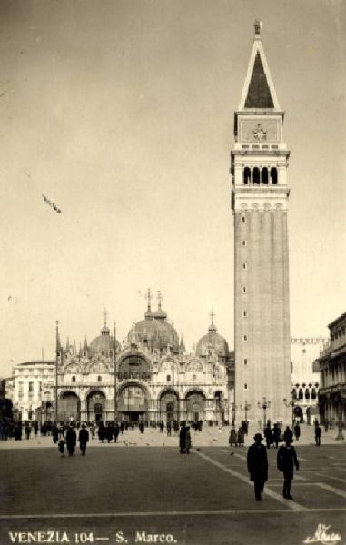 Venezia - Piazza San Marco - Basilica e Campanile