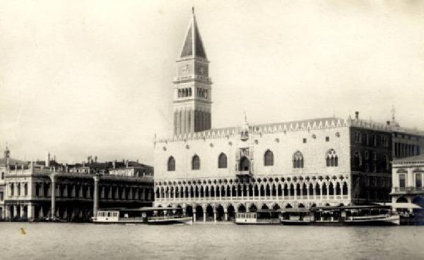 Venezia - Panorama - Palazzo Ducale