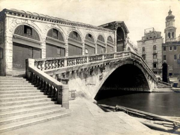 Venezia - Canal Grande - Ponte di Rialto