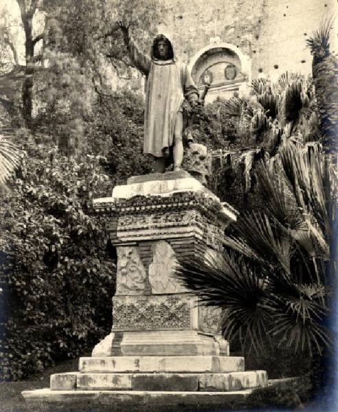 Monumento celebrativo - Monumento a Cola di Rienzo - Francesco Azzurri - G. Masini - Roma - Piazza del Campidoglio