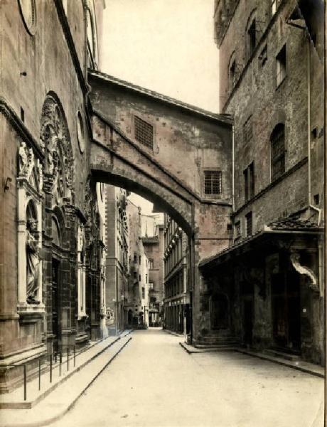 Firenze - Chiesa di Orsanmichele e Palazzo dell'Arte della Lana