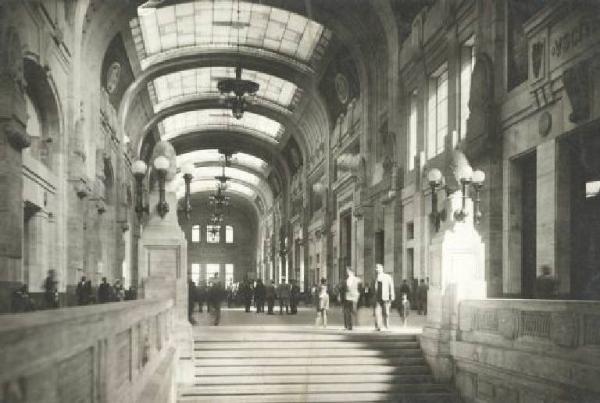 Milano - Stazione Centrale - Interno