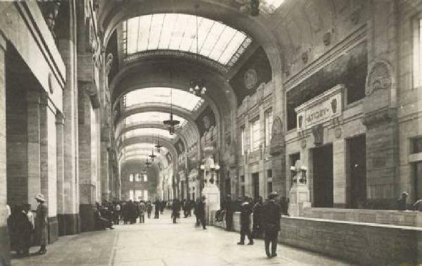 Milano - Stazione Centrale - Interno