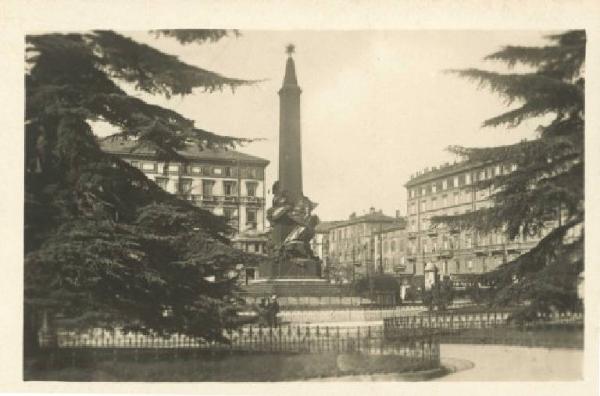 Milano - Piazza Cinque Giornate