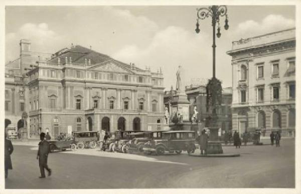 Milano - Piazza della Scala