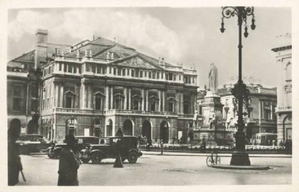 Milano - Piazza della Scala