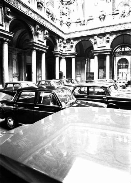 Milano - Palazzo Marino - cortile