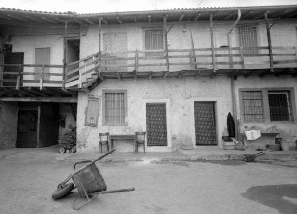 Cortile di un cascinale