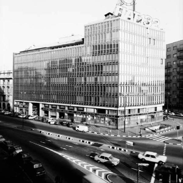 Milano - Palazzina per uffici in Piazzale Loreto