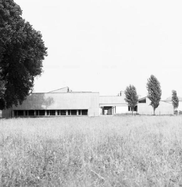 Struttura scolastica immersa nel verde