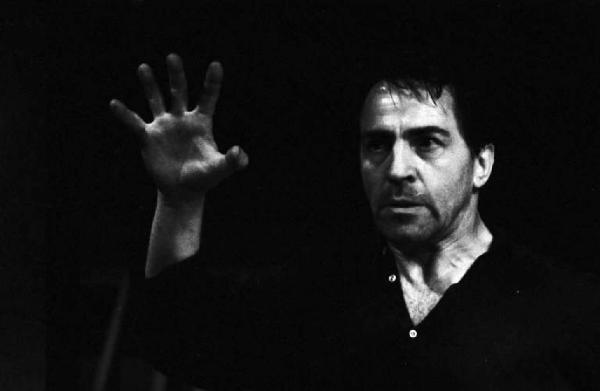 Milano - Teatro Il Trebbo - Spettacolo teatrale - Toni comello - Attore