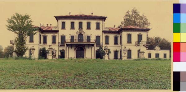 Macherio - villa Belvedere Visconti di Modrone - Facciata frontale - parco