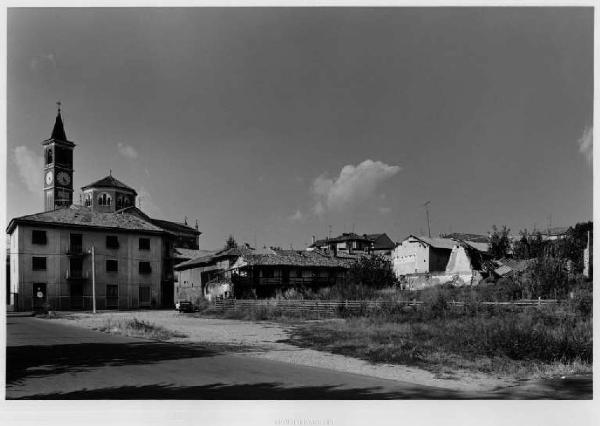 San Vittore Olona - strada - centro storico - chiesa di San Vittore - Torre corte Arcangeli