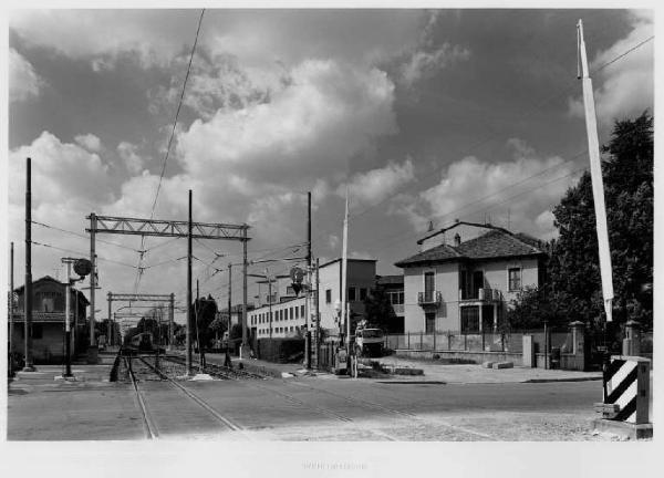 Rescaldina - stazione ferroviaria - centro urbano - villa Mocchetta Bianchi