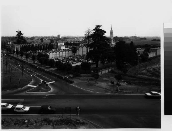 Melegnano - cimitero - incrocio stradale