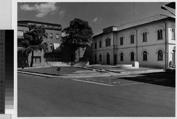 Pogliano Milanese - municipio - piazza - strada