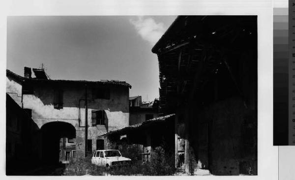 Cassina de' Pecchi - rustico Bentivoglio - cortile interno