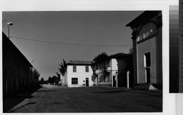 Cassina de' Pecchi - casa parrocchiale - strada