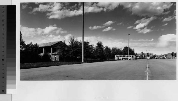 Lacchiarella - cascina Coriasco - strada - parcheggio - centro commerciale Il Girasole