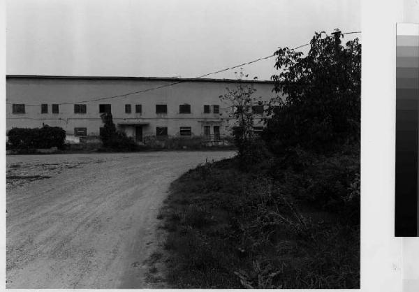 Peschiera Borromeo - cascina Brusada - viale