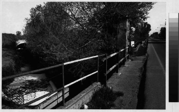 Rozzano - ponte - cappella della Beata Vergine Maria - lungo la strada statele dei Giovi