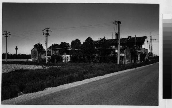 Rozzano - cascina Sovico - strada - campi