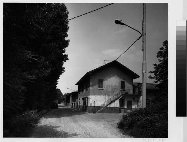 Sesto San Giovanni - cascina Parpagliona - strada sterrata