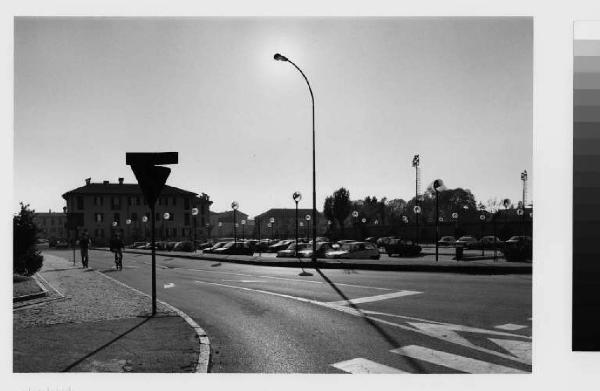 Cernusco sul Naviglio - via Marcellina - centro storico - parcheggio