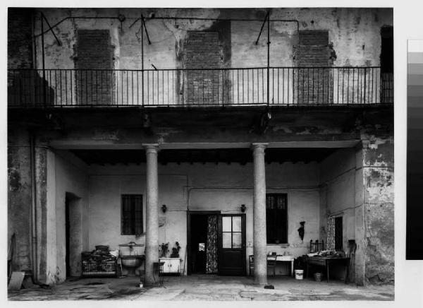 Buccinasco - mulino della Paglia - facciata - cortile interno