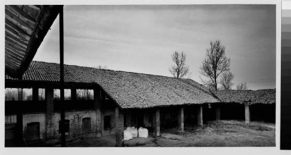 Gaggiano - San Vito - Cascina Molinetto - Portico - Fienile