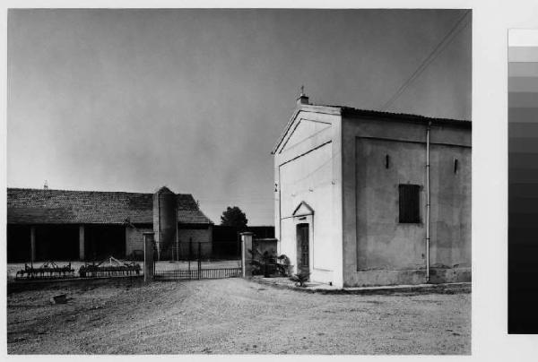 Cologno Monzese - via cava Rossa - oratorio dell'Assunzione - cascina cava Rossa