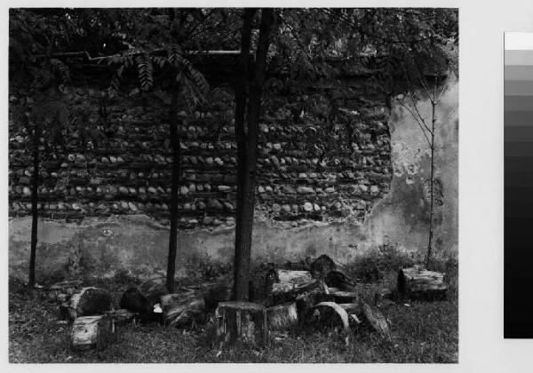 Cologno Monzese - villa Cacherano D'Osasco - muro di cinta