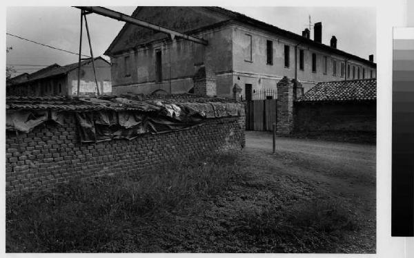 Zibido San Giacomo - cascina viano - centro storico - strada