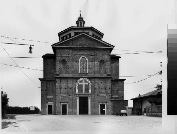 Pessano con Bornago - chiesa dei Santi Cornelio e Cipriano - facciata