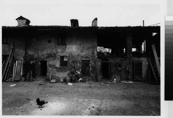 San Donato Milanese - cascina alla chiusa di Bolgiano - cortile interno