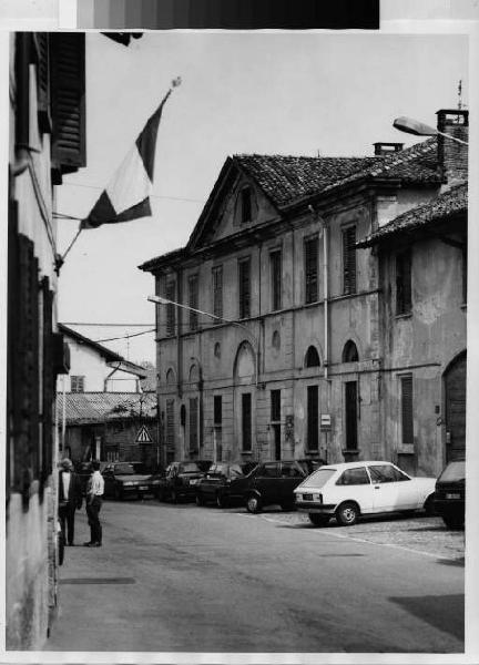 Pioltello - frazione di Limito - via Dante - centro storico