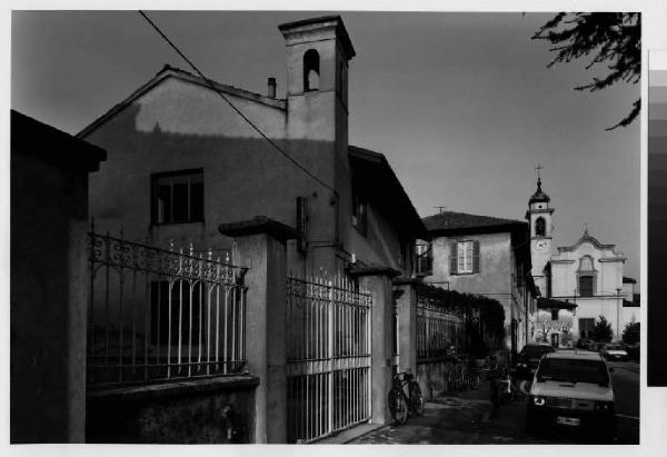 Settala - piazza Vittorio Veneto - case - chiesa