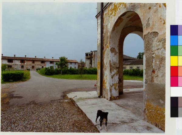 Rosate - cascina Cavoletto - cortile interno